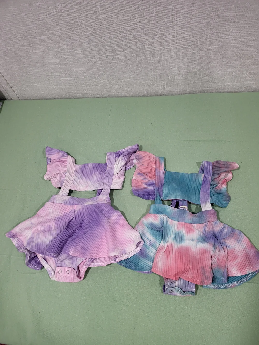 SHEIN Pastel Tie-Dye Ruffle Strap Baby One-Piece Bodysuits - Pink, Purple, Blue